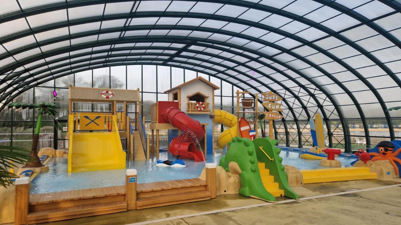 Vechtdalchalet De Berk, 5 Sterrenpark Capfun Stoetenslagh Rheezerveen Eksteriør bilde