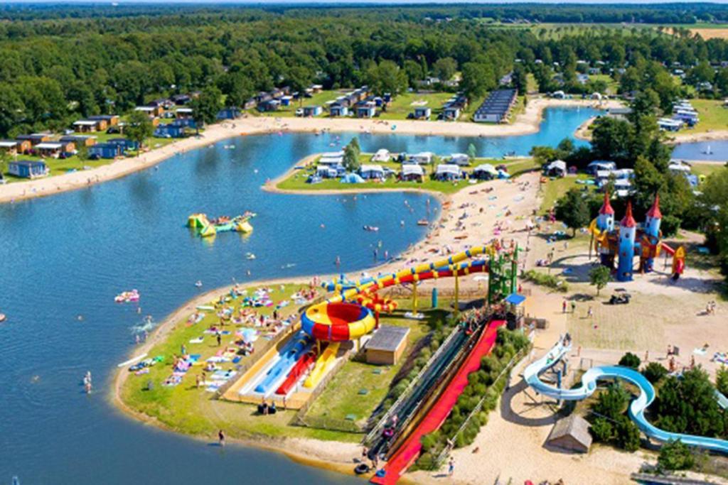 Vechtdalchalet De Berk, 5 Sterrenpark Capfun Stoetenslagh Rheezerveen Eksteriør bilde